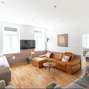 https://comfortable-apartments-with-garage-and.vienna-besthotels.com